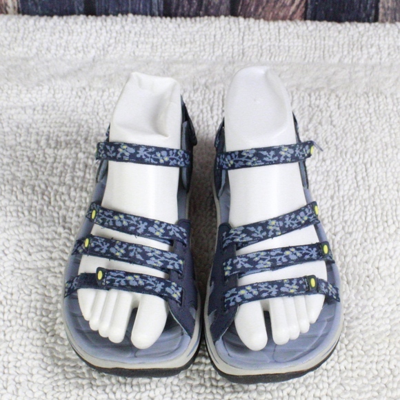 LL Bean Blue Strappy Ankle Strap Sport Sandals 6 - Picture 2 of 8